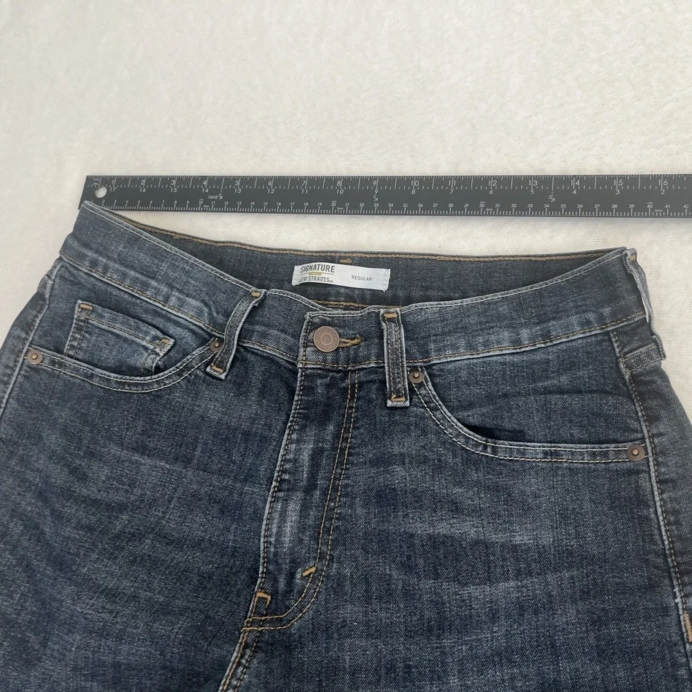Signature Levi Jeans Men's 30x32 Blue Cotton Denim Straight Leg Stretch